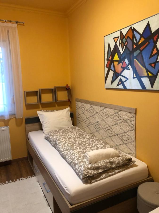 Galeria Deluxe Apartman Mezőkövesd Buitenkant foto